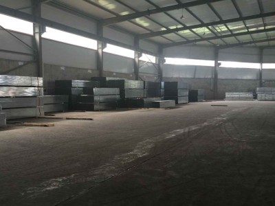 原材料存儲(chǔ)廠(chǎng)房